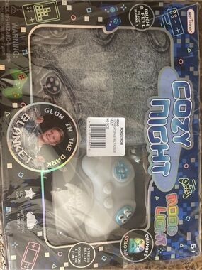 Cozy Night Mood Light Plush Blanket with Controller - Gray